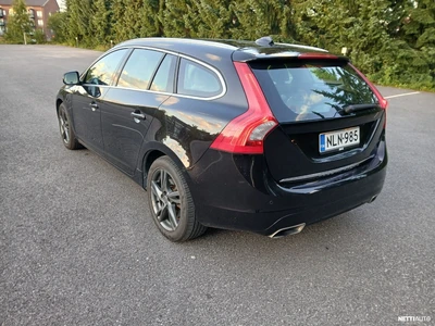 Volvo V60 2014, photo 3/10