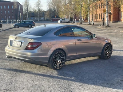 Mercedes-Benz C 2012, kuva 4/13