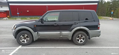 Mitsubishi Pajero 2001, kuva 2/8
