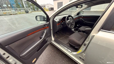 Toyota Avensis 2006, kuva 6/10
