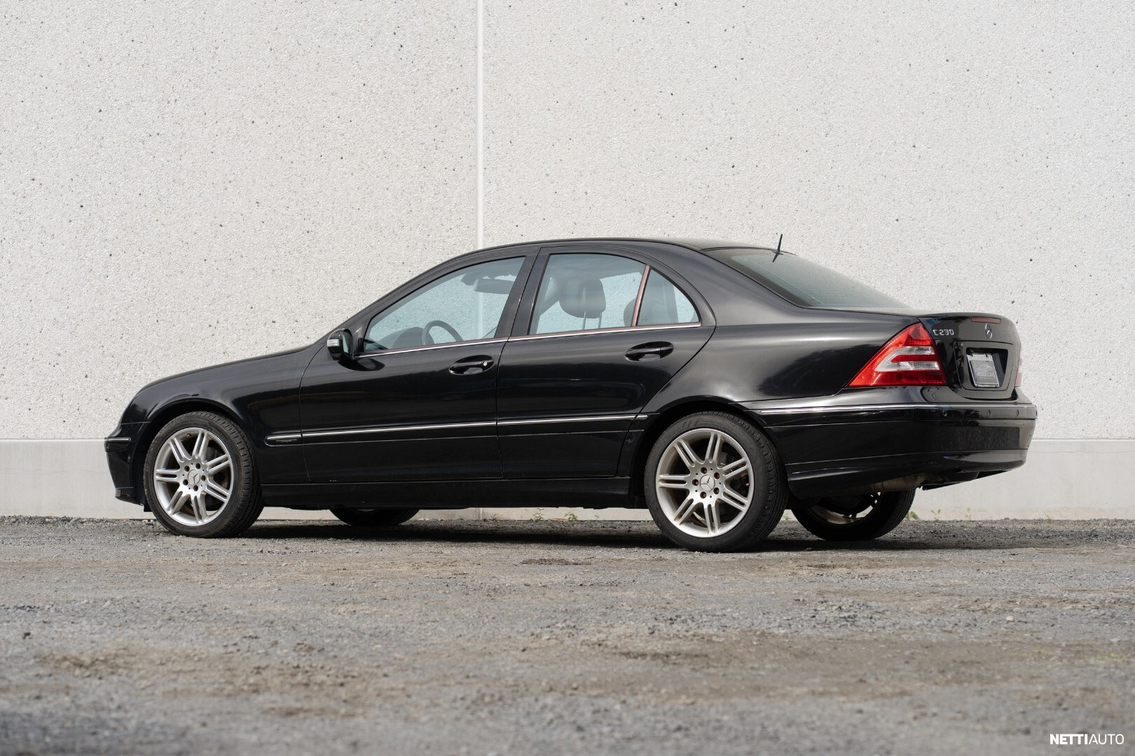 Mercedes-Benz C 230