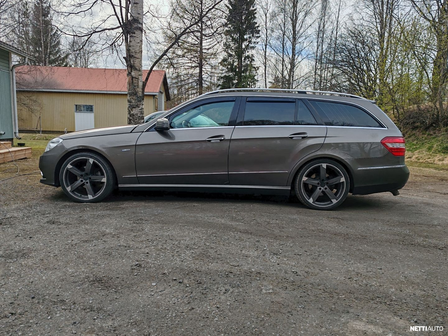 Mercedes-Benz E