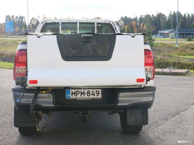 Toyota Hilux Extra Cab 4WD 2,4D Life 2024, photo 5/11