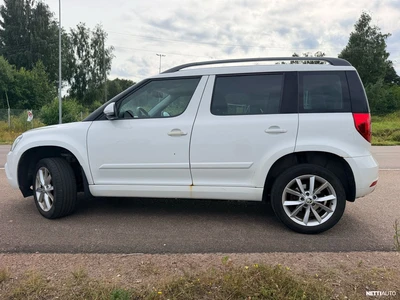 Skoda Yeti 2,0 TDI 140 Elegance 2015, photo 6/12