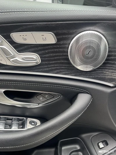 Mercedes-Benz E 2020, kuva 5/6