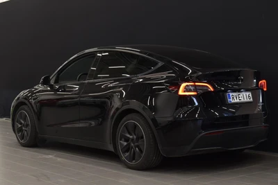 Tesla Model Y 2023, photo 4/16