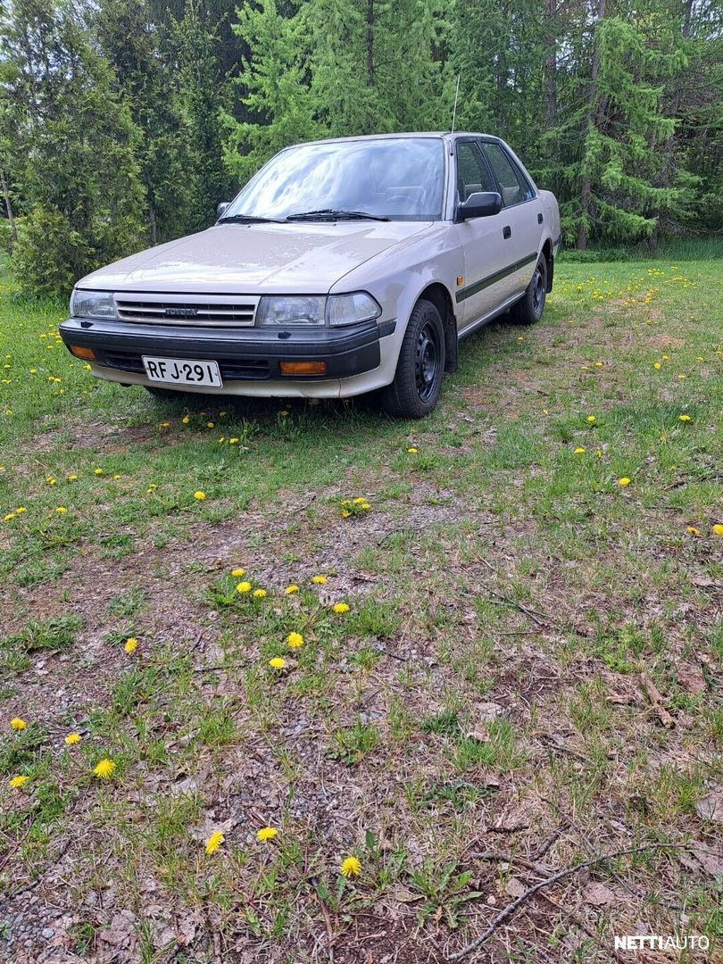 Toyota Carina II