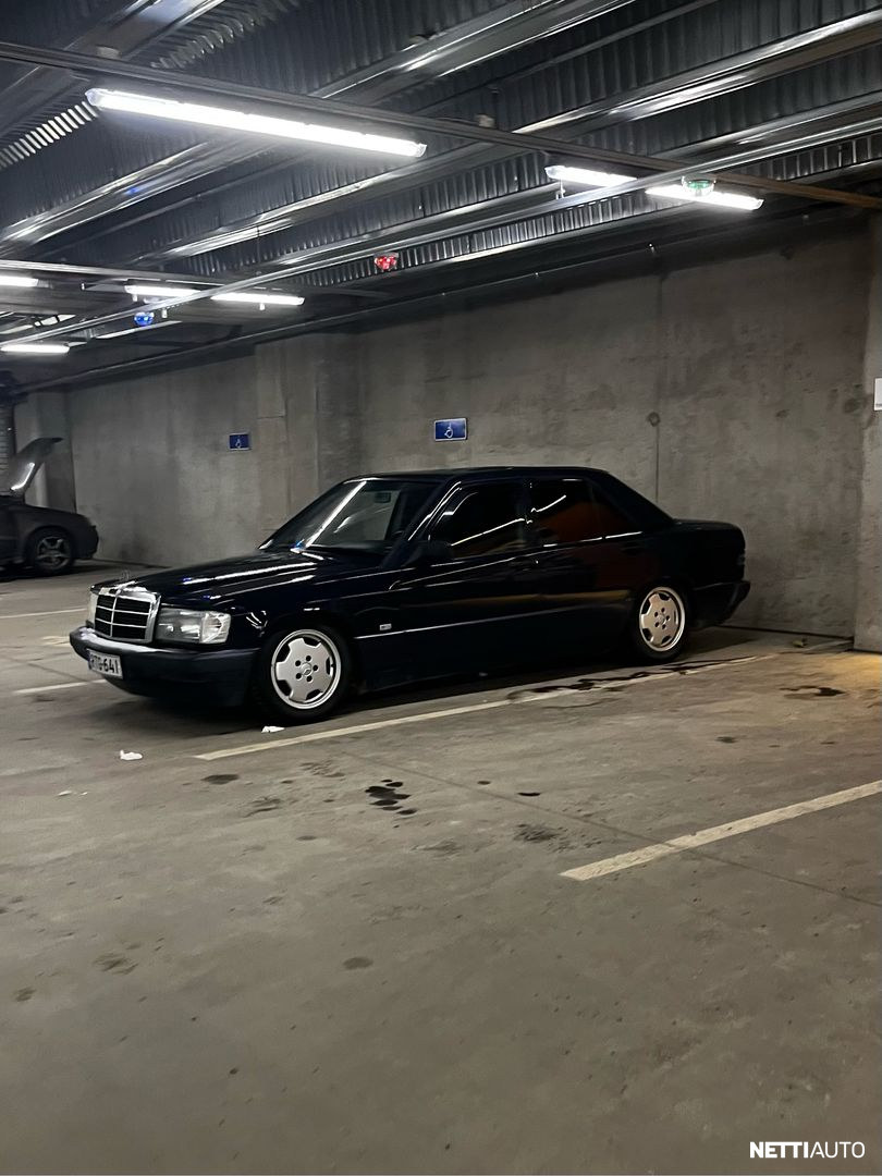 Mercedes-Benz 190