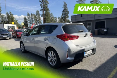 Toyota Auris 1,6 Valvematic Active 5ov 2013, kuva 2/10