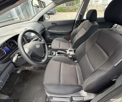 Hyundai i30 1.6 Wagon 2009, photo 7/16
