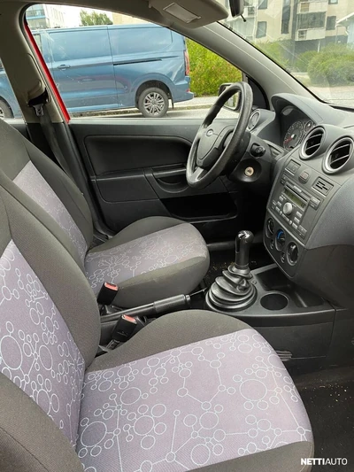 Ford Fiesta 2006, photo 5/7