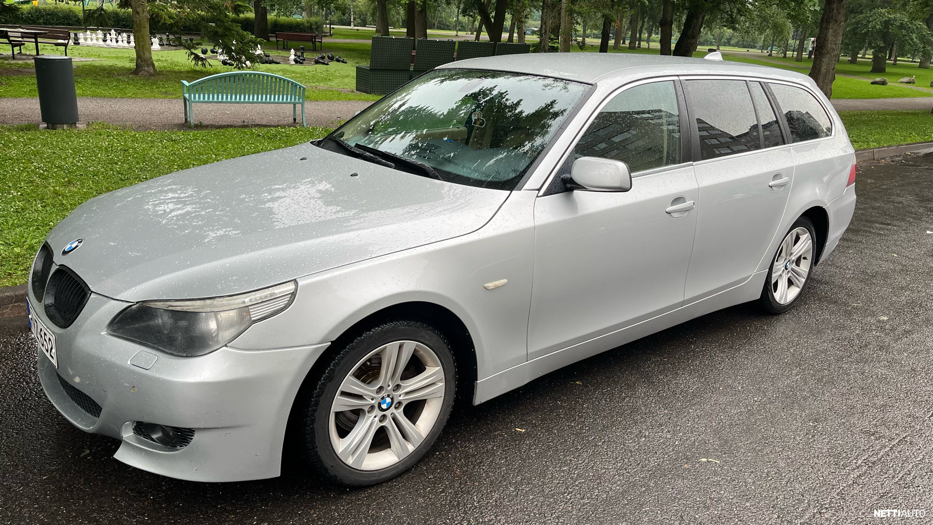 BMW 525