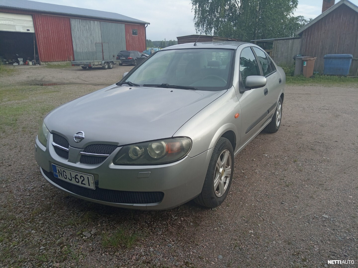 Nissan Almera