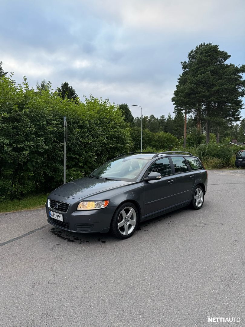 Volvo V50