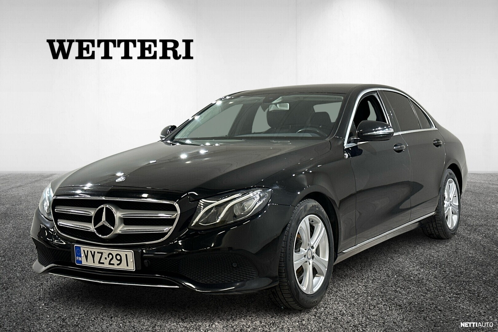 Mercedes-Benz E