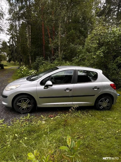 Peugeot 207 2007, photo 4/16