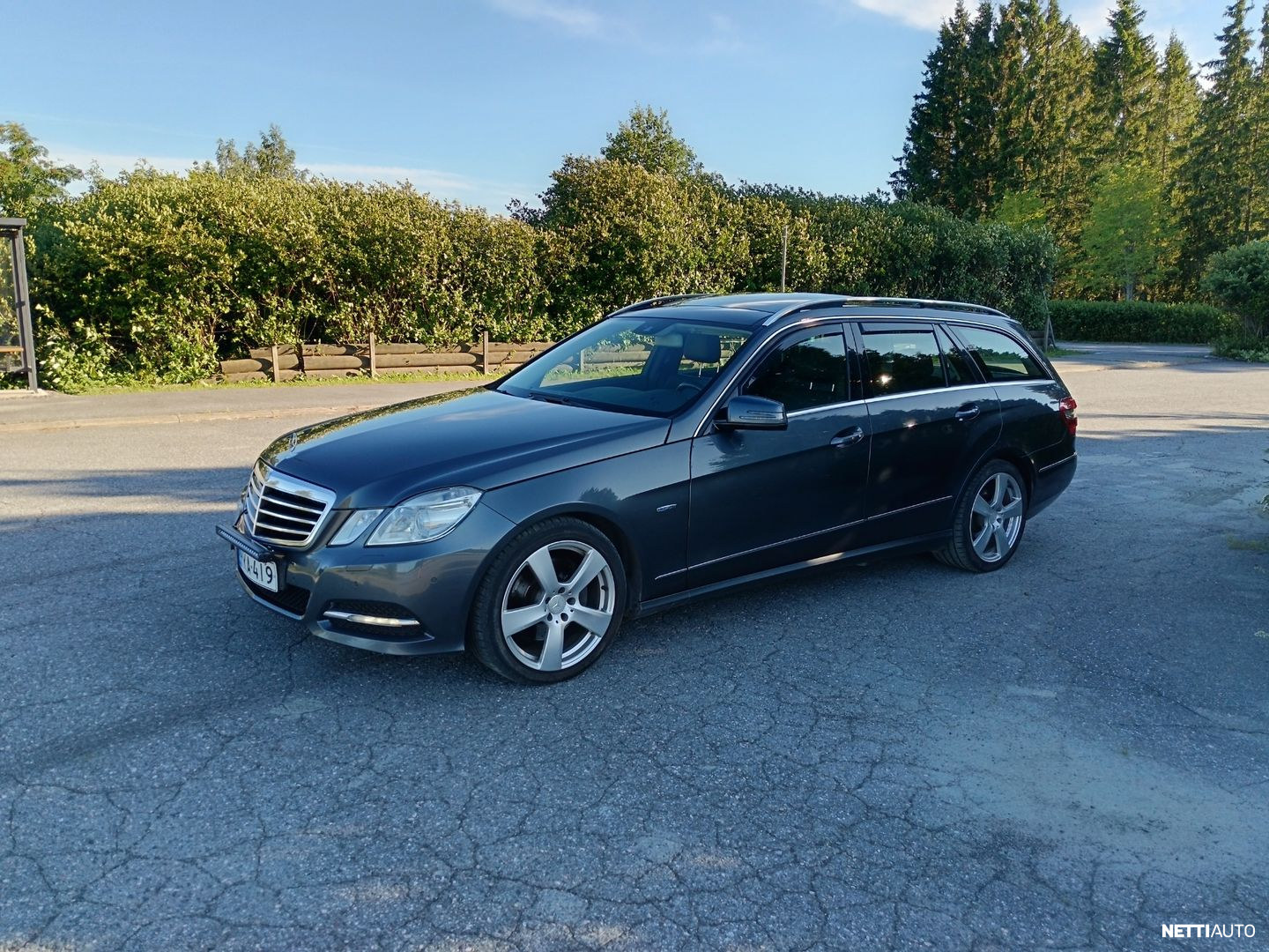Mercedes-Benz E