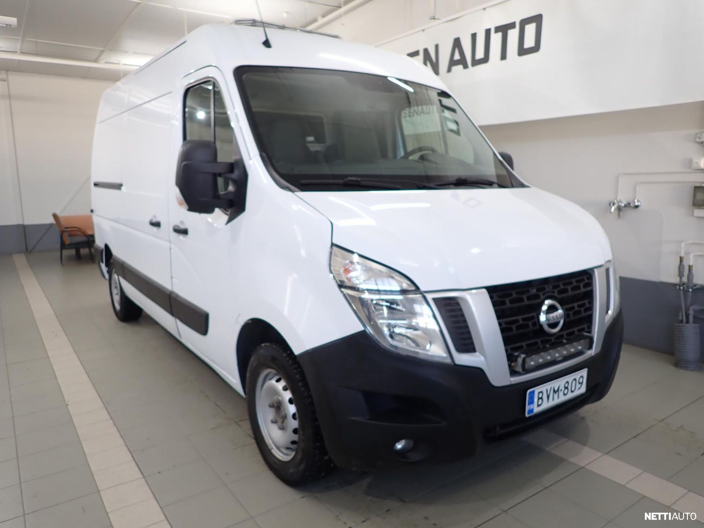 Nissan NV400