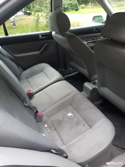 Volkswagen Bora 1,6 77kW 2003, kuva 5/11