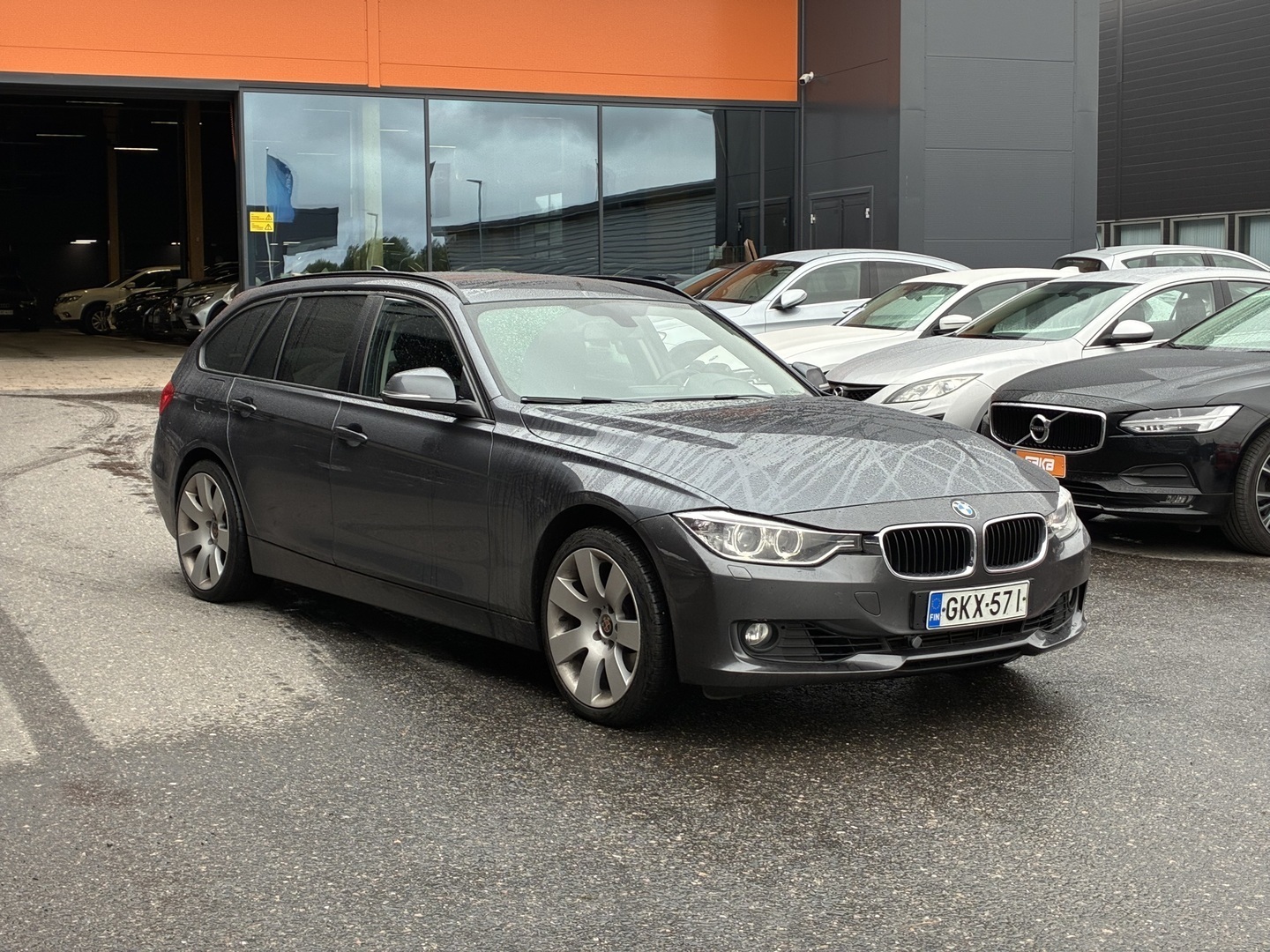 BMW 320