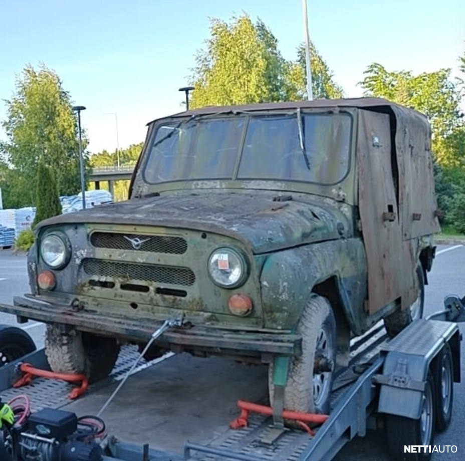 UAZ 469B
