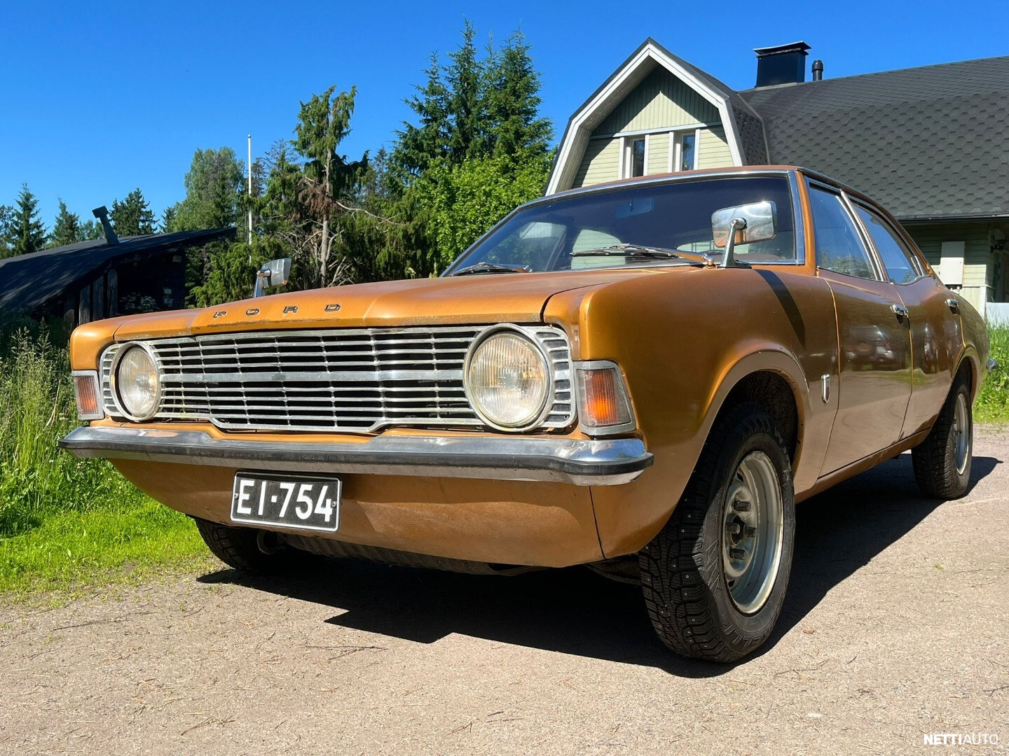 Ford Cortina