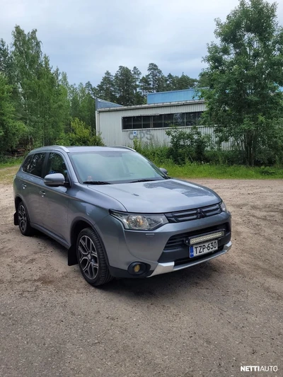 Mitsubishi Outlander 2015, photo 3/16