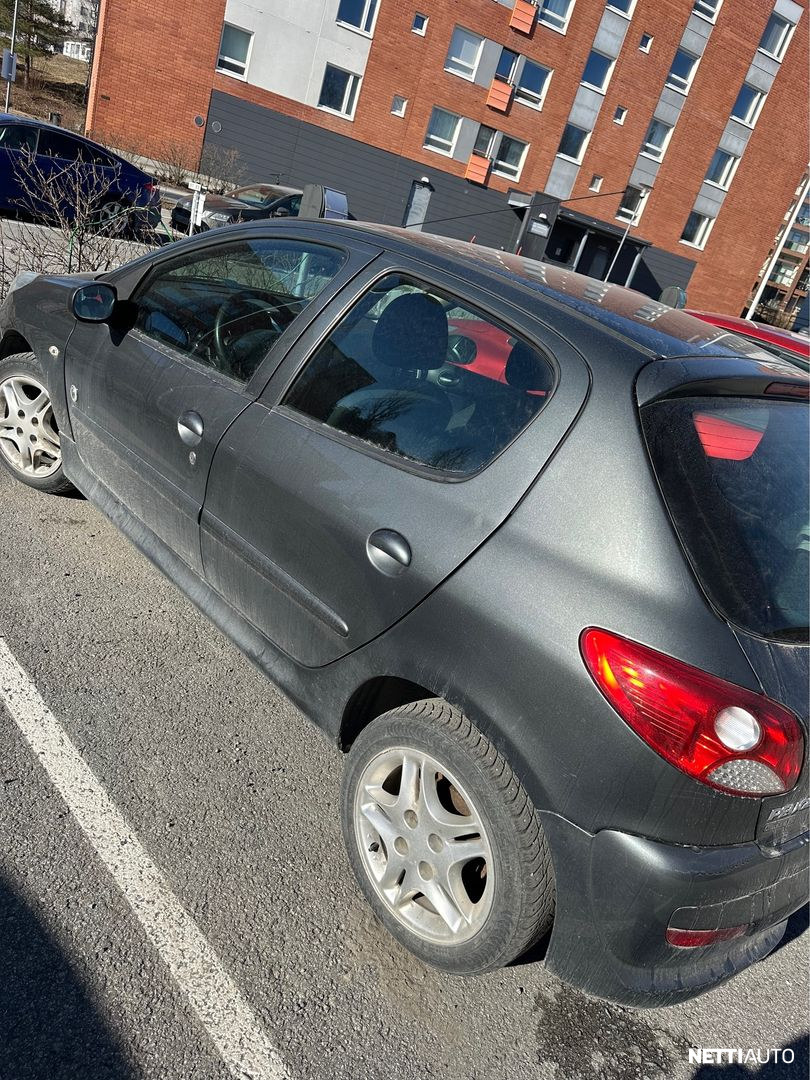 Peugeot 206+