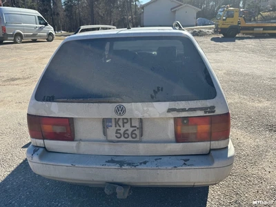 Volkswagen Passat 1996, photo 6/10