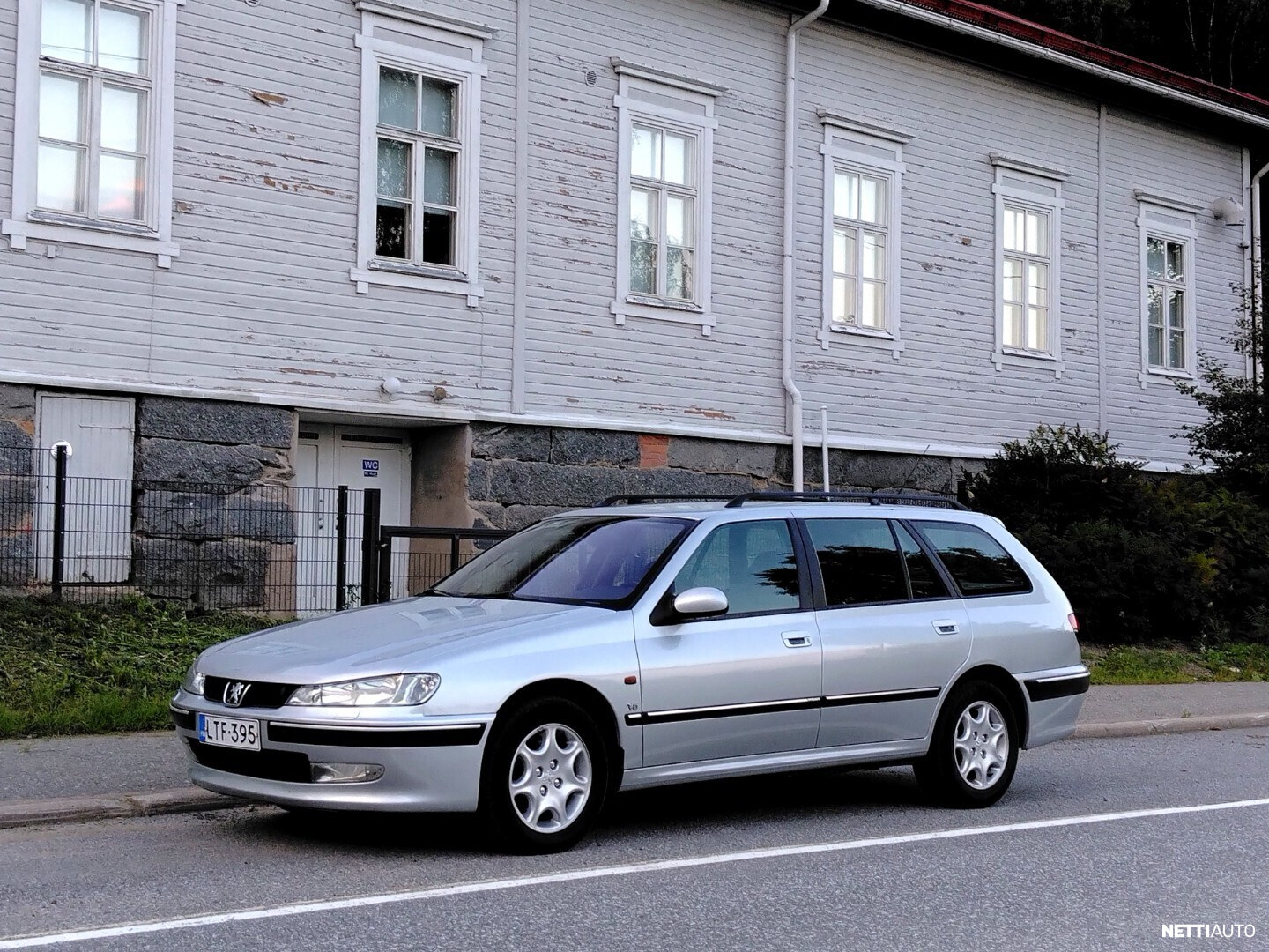 Peugeot 406