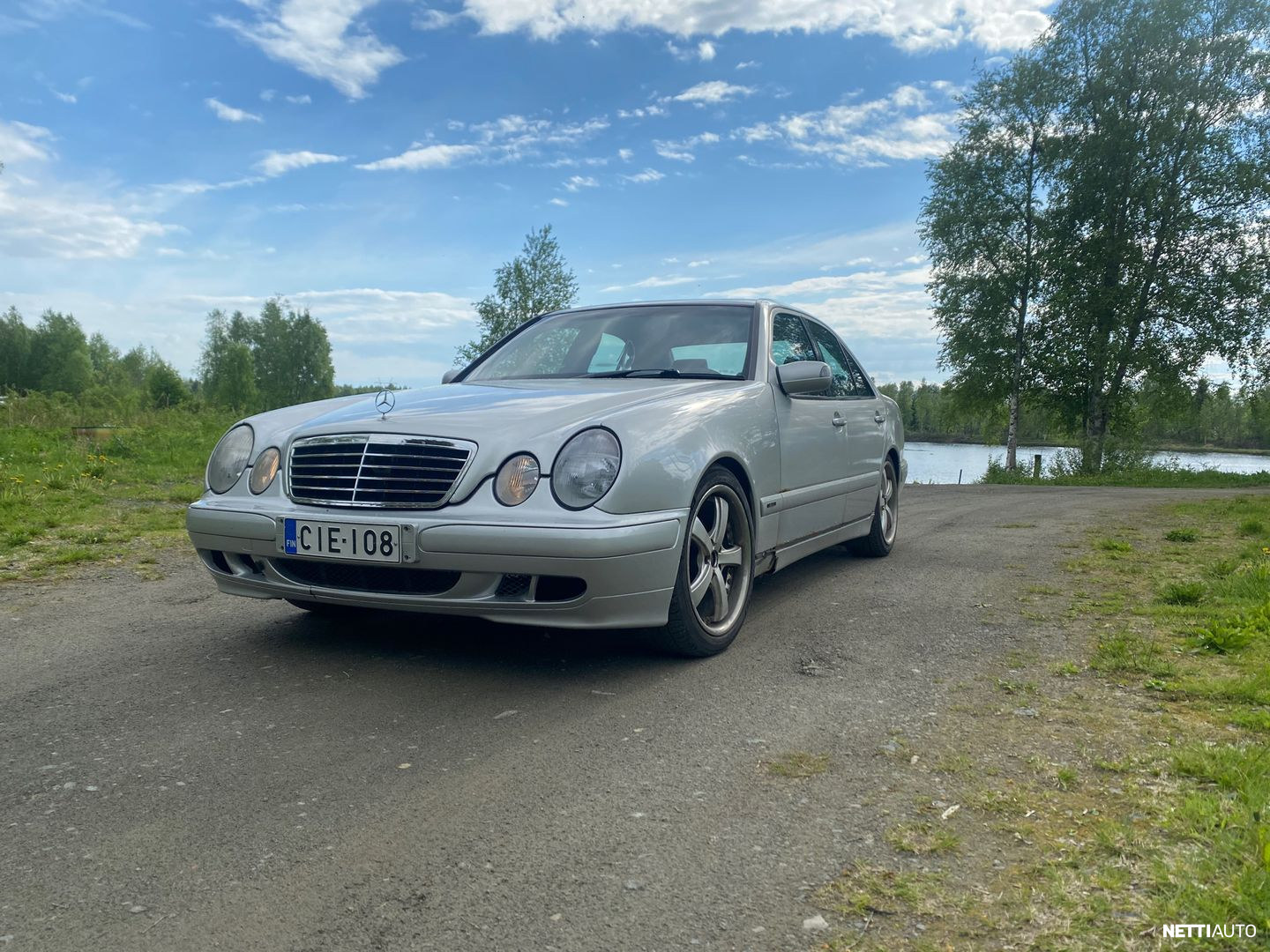 Mercedes-Benz E