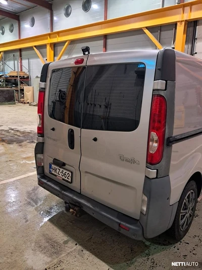 Renault Trafic 2009, kuva 6/7