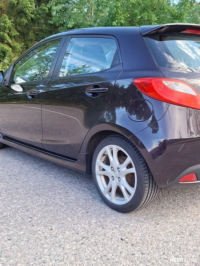 Mazda 2 1,5 Sport Business 5MT 5ov Z05 2008, photo 3/18