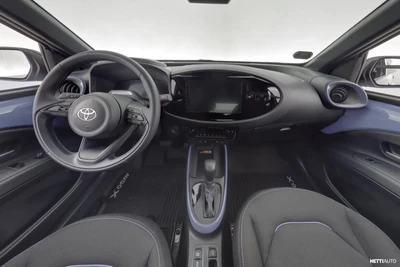 Toyota Aygo X 1.5 Hybrid 116 Pulse Smart 2025, kuva 7/31