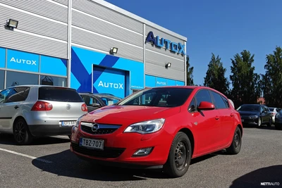 Opel Astra 1.4 Turbo Manual, 140hp, 2010 2010, kuva 1/4