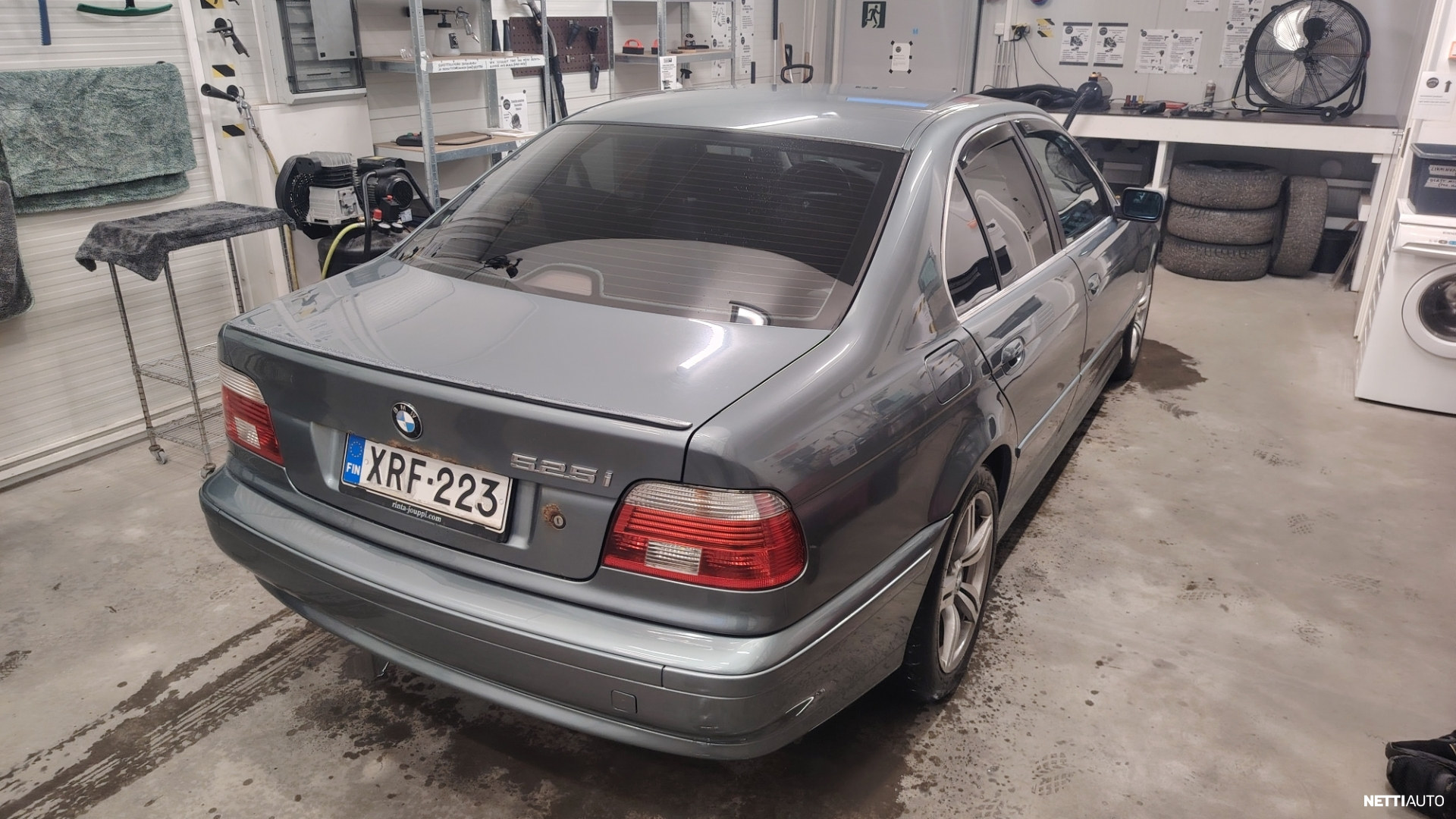 BMW 525