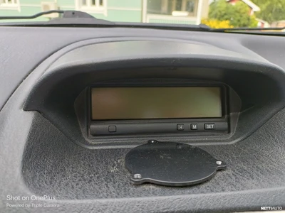 Mitsubishi Carisma 1,6 Comfort Cool 2002, photo 7/8