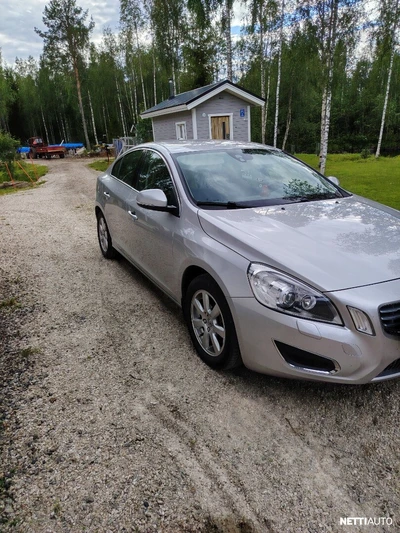 Volvo S60 2011, photo 6/14
