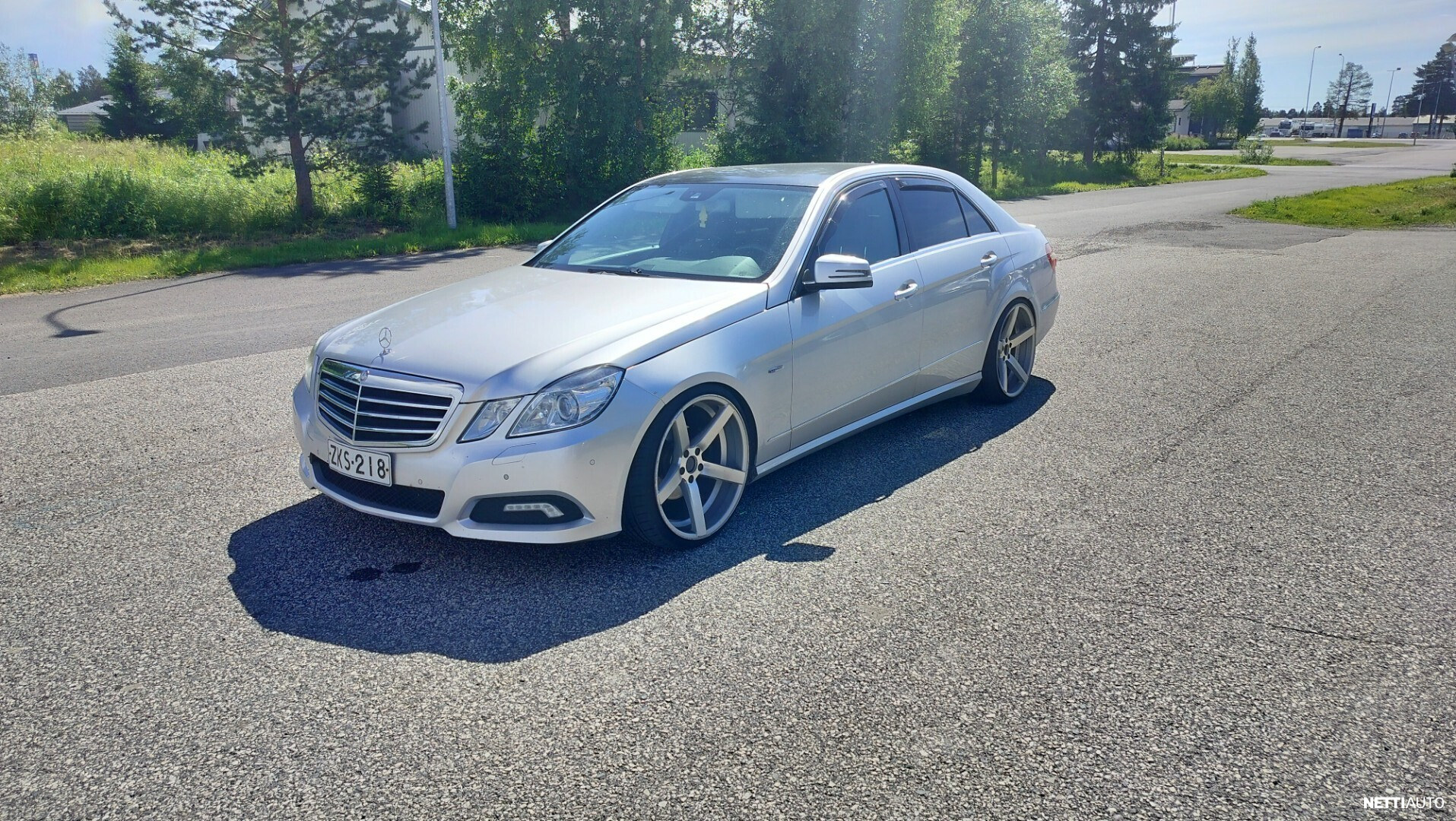 Mercedes-Benz E