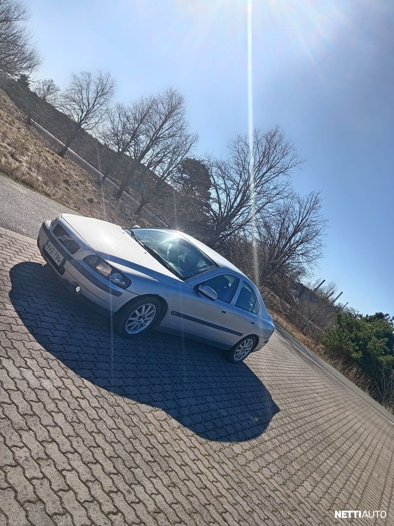 Volvo S60