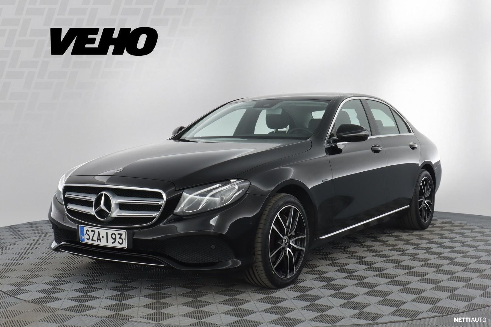 Mercedes-Benz E