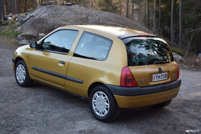 Renault Clio 2d 2000, photo 2/21