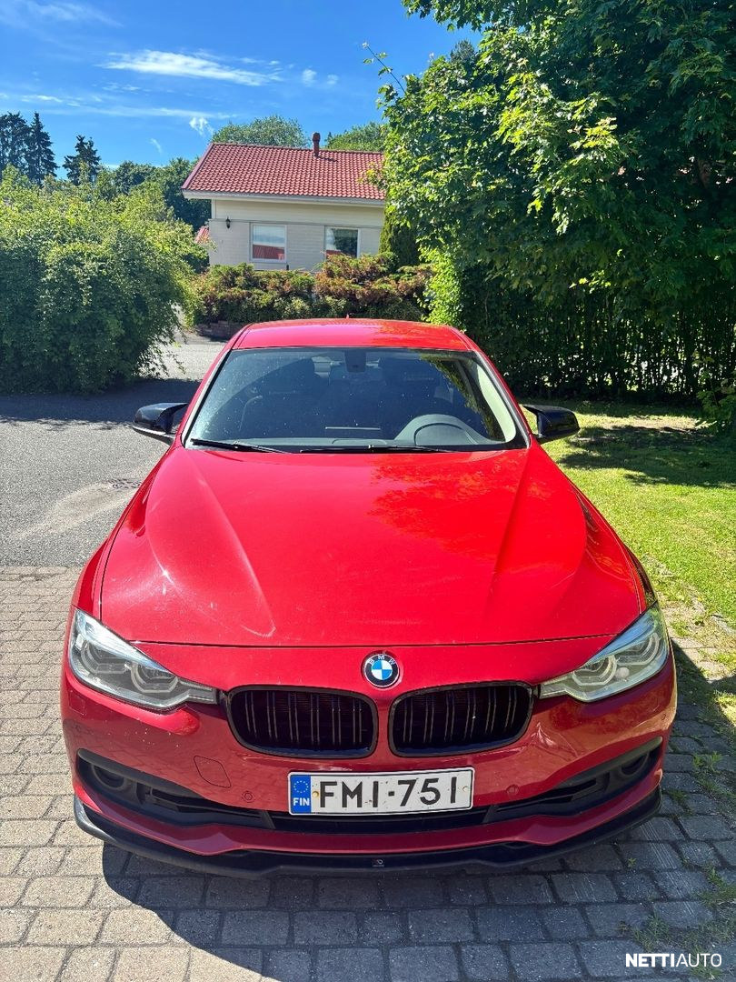 BMW 330
