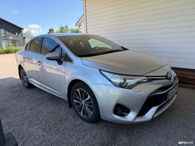 Toyota Avensis 2015, photo 1/14