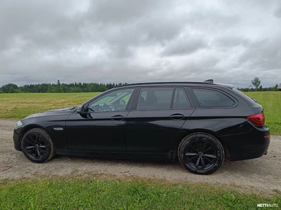 BMW 520 2015, photo 7/15