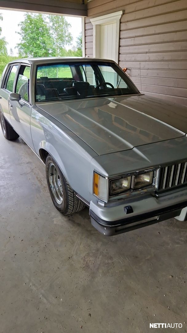 Oldsmobile Cutlass