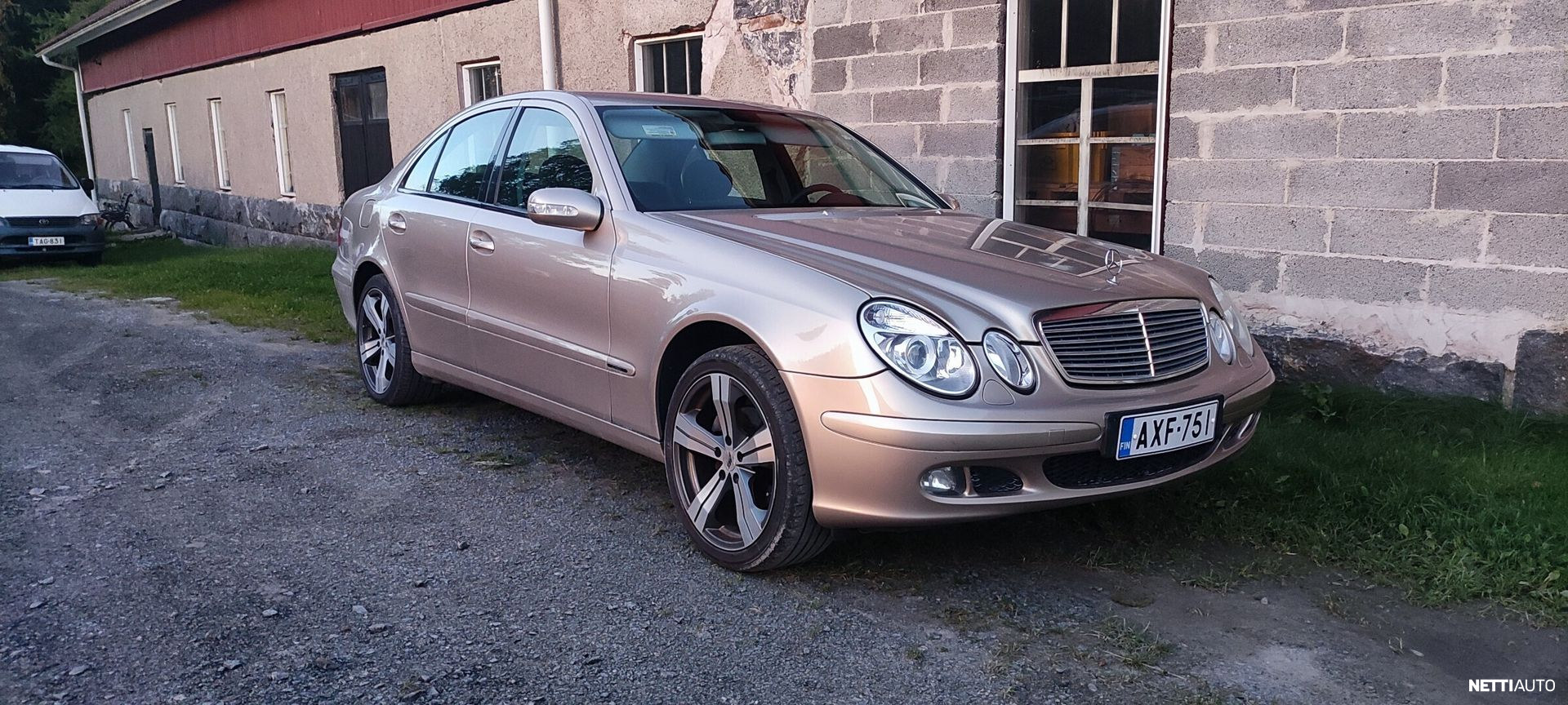 Mercedes-Benz E
