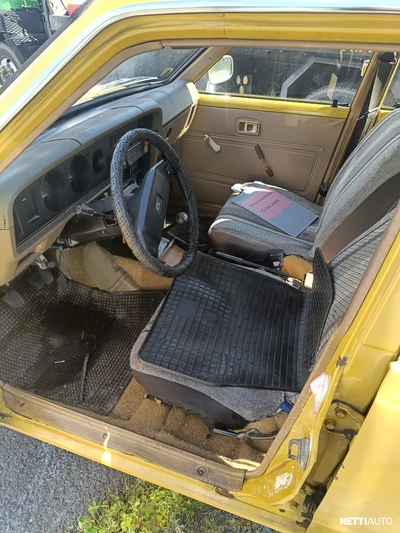 Toyota Corolla KE30 1979, kuva 2/10