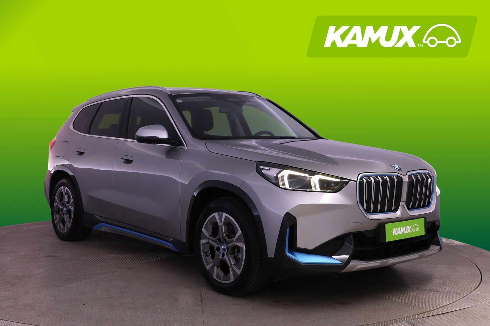 BMW iX1