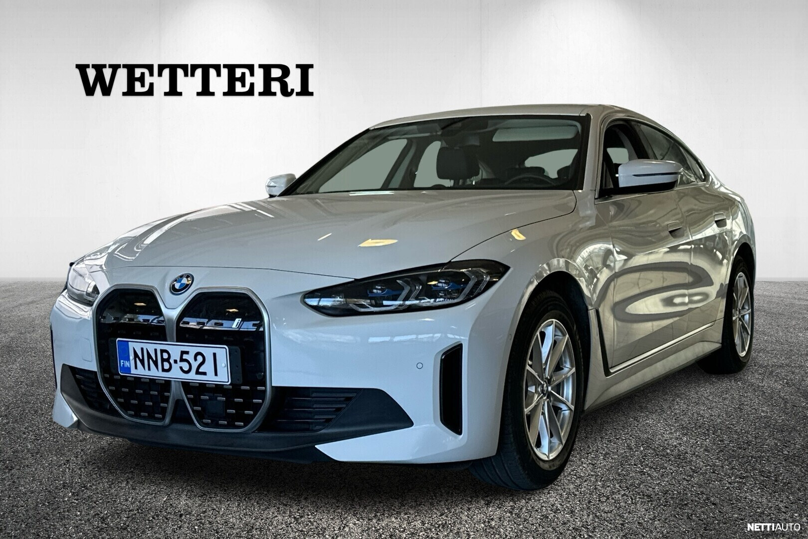BMW i4